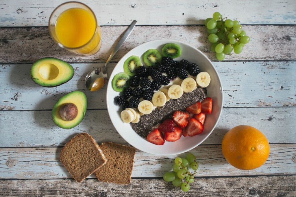 Reverse dieting healthy balanced meal